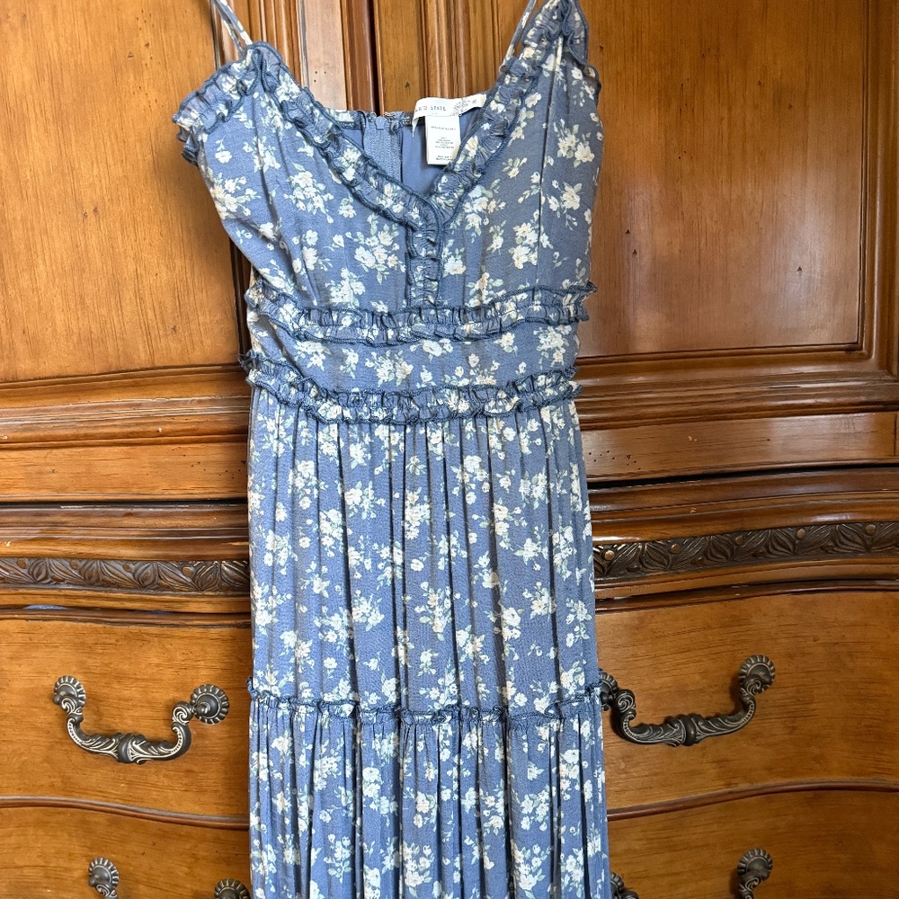 Altar'd State Maxi Floral Dress with spaghetti straps. NWT